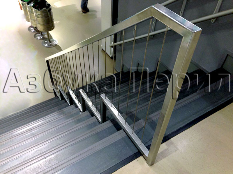 railing_14.jpg railing_14.jpg